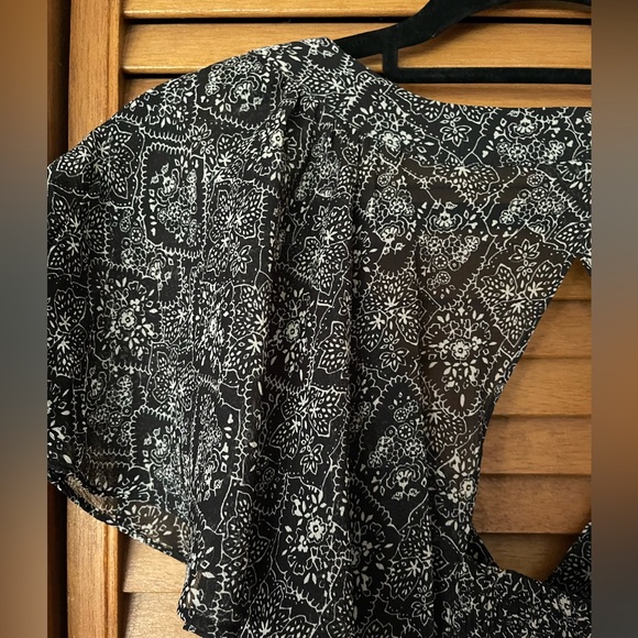 Guess dress - like new. - Picture 3 of 7